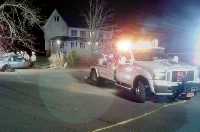 Wrecker-Extract-of-Car.jpg Wrecker-Extract-of-Car.jpg